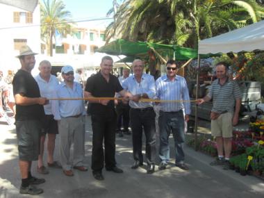 Inaugurat el mercat setmanal de Portopetro