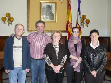 L’Ajuntament de Santanyí i l’Obra Social “la Caixa” signen un conveni per una nova línia de treball al Programa de Gent Gran 