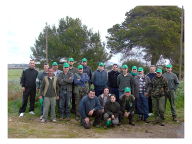 Una quinzena de caçadors del municipi de Santanyí col•laboren amb la campanya contra la processionària del pi