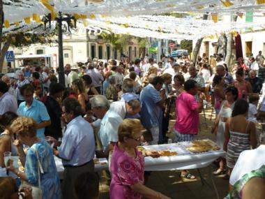 Gegants, Caparrots i xeremiers a les festes de Sant Roc de s’Alqueria Blanca
