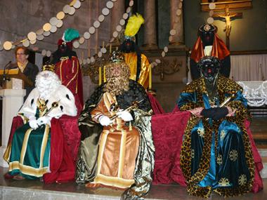 Els Reis d’Orient arribaren carregats de regals al municipi de Santanyí