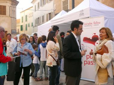 Molta participació a la Ruta de tapes i degustació de vins a la IV Mostra d’Art i Artesania de Santanyí