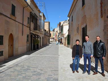 Ja han acabat les obres de l’empedrat dels carrers Portell i Sebastià Vila de Santanyí