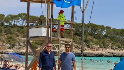 S’Amarador i Cala Mondragó ja llueixen la Bandera Blava com a símbol de qualitat i gestió ambiental