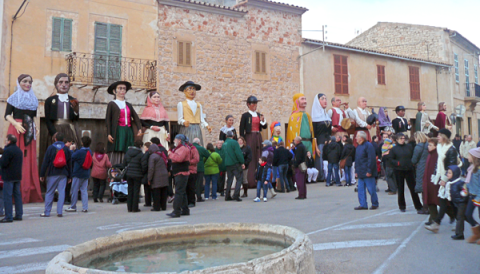 Les colles de Palma, Pollença, Llucmajor, sa Pobla, Manacor, Muro, Alcúdia i Santanyí participaren a la VI Trobada de Gegants de Santanyí