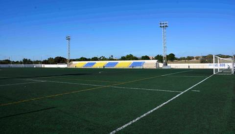 L’Ajuntament de Santanyí posa a punt els camps de futbol del municipi per l’inici de la temporada