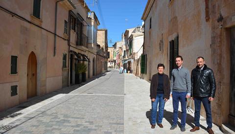 Ja han acabat les obres de l’empedrat dels carrers Portell i Sebastià Vila de Santanyí
